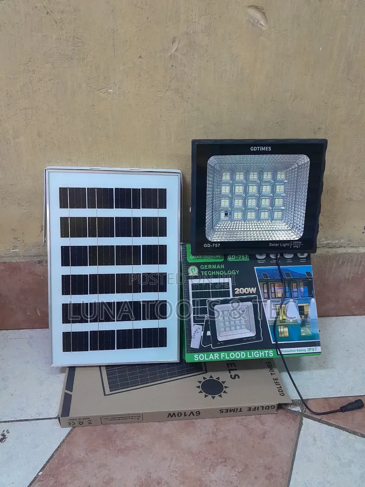 Original GD Life 200W Solar Flood Lights.
