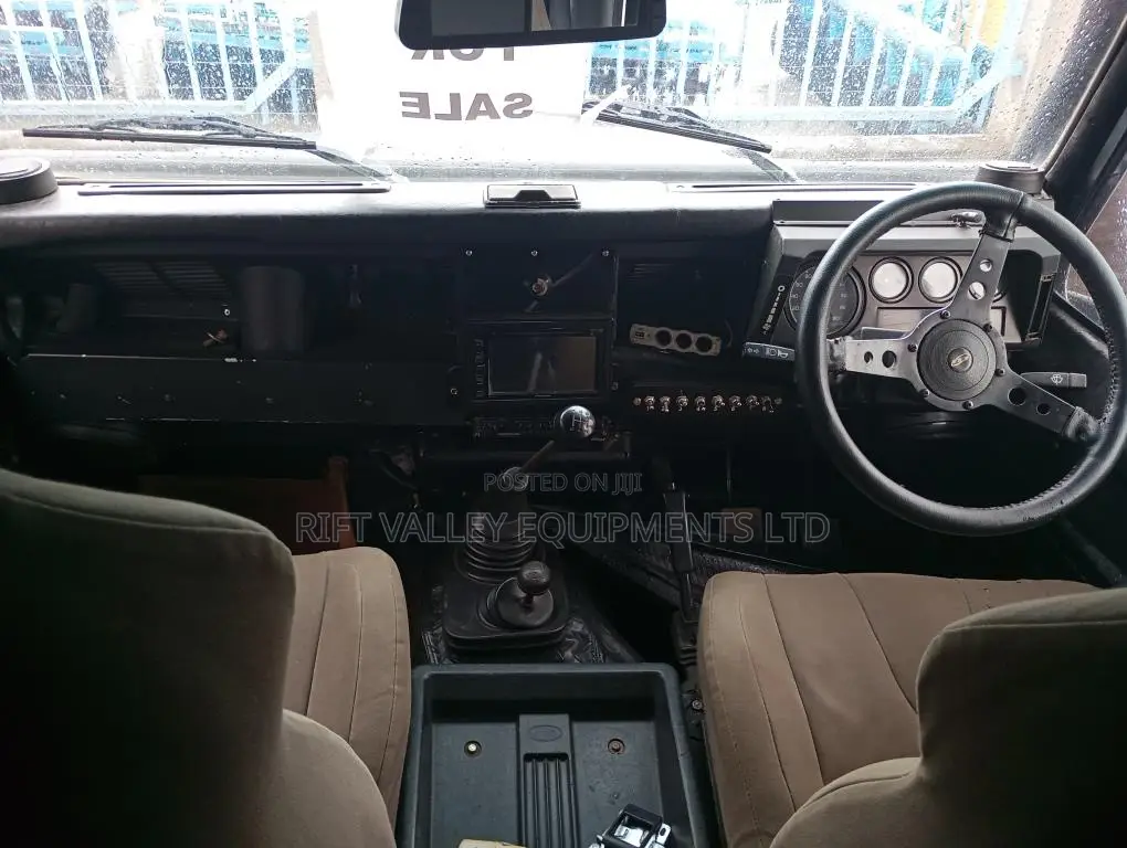 Land Rover Defender 1987 Black