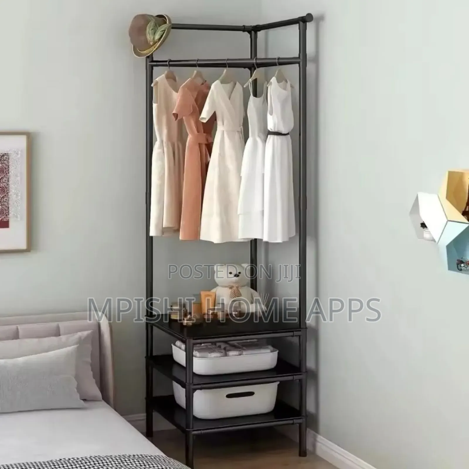 Corner Clothes Hanger