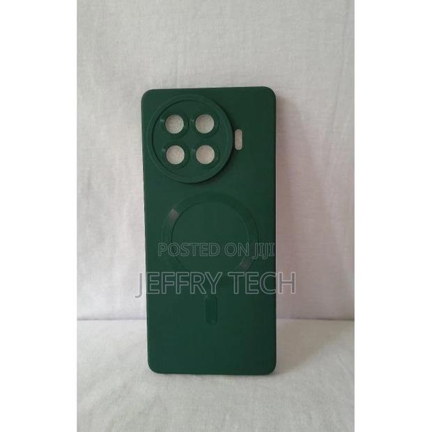 Tecno Spark 20 Pro Plus Soft Silicone Green Unique and Class - thumbnail 3