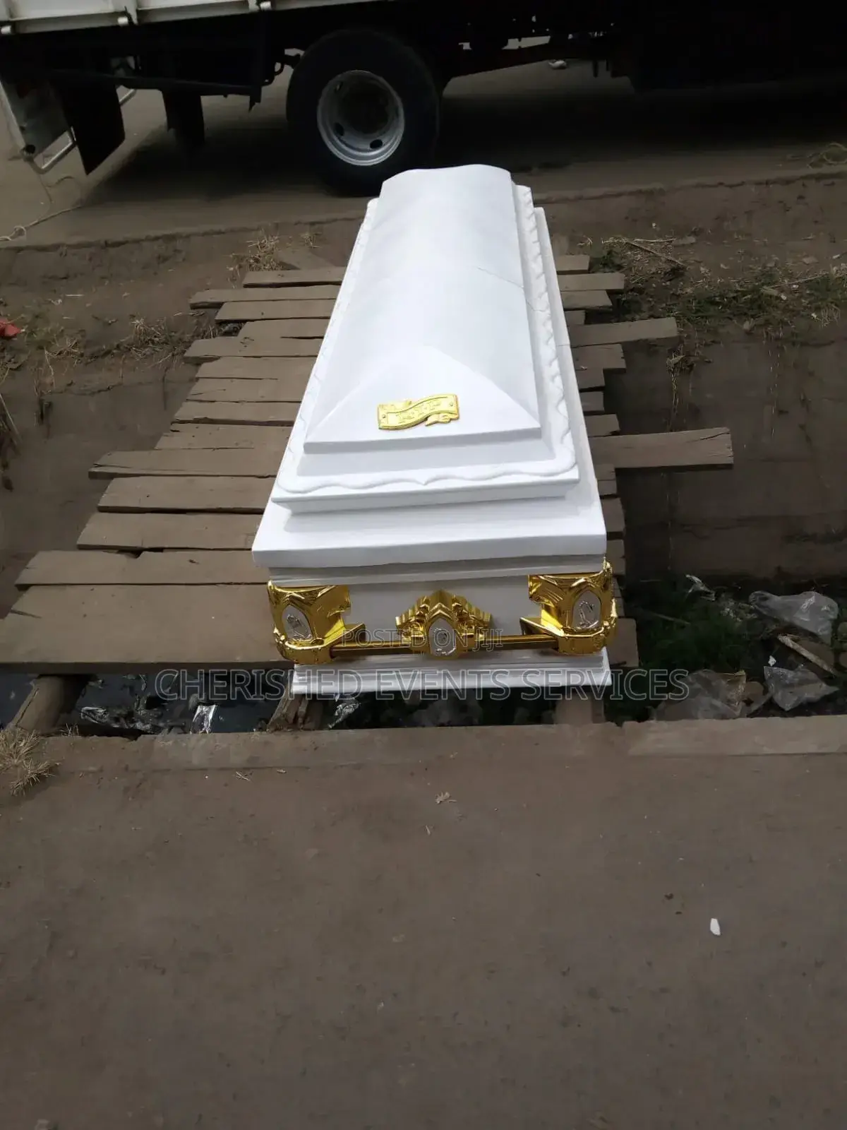 Coffins, Caskets, Affordable Hearse Service