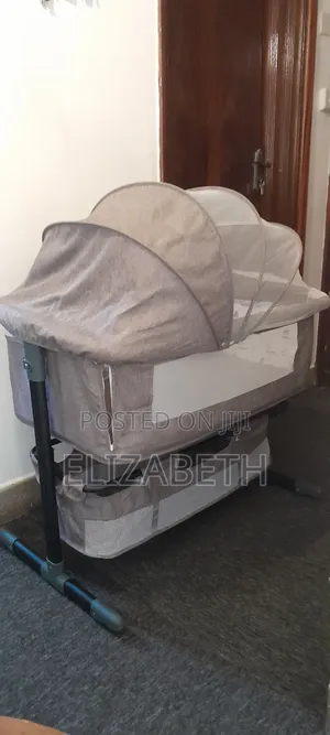 Baby Cosleeper/ Foldable