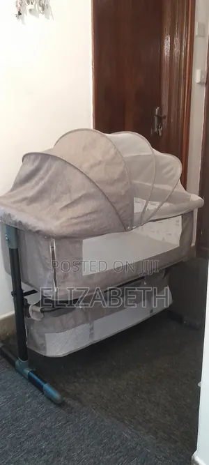 Baby Cosleeper/ Foldable