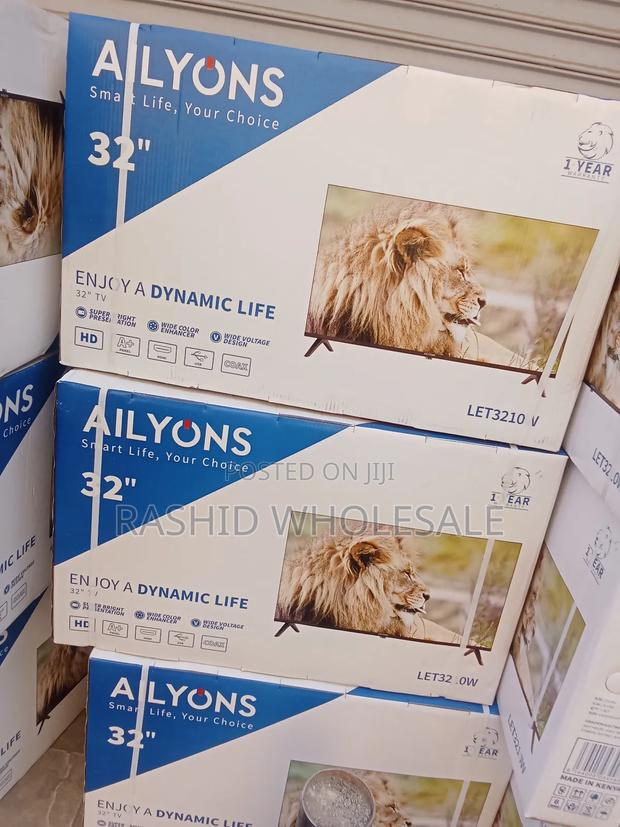 Ailoys 32 Smart Flameless TV.