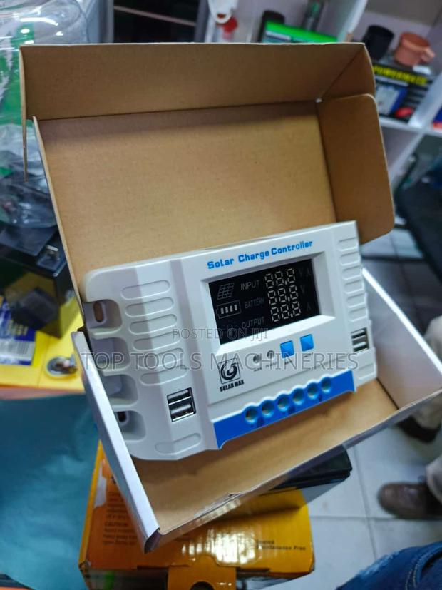 Charge Controller 40amp - main view