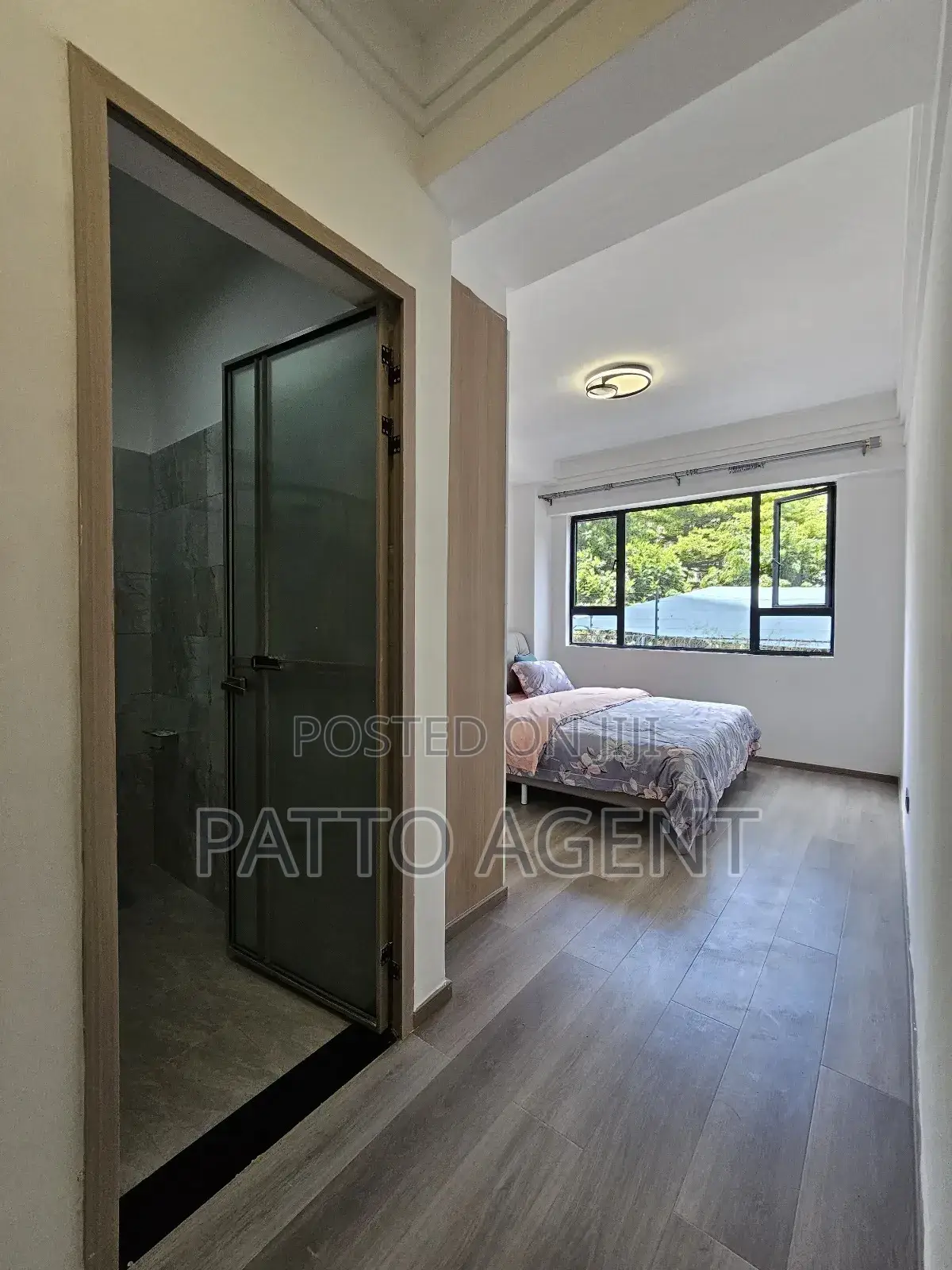 3bdrm Apartment in Lavington, Valley Arcade for sale