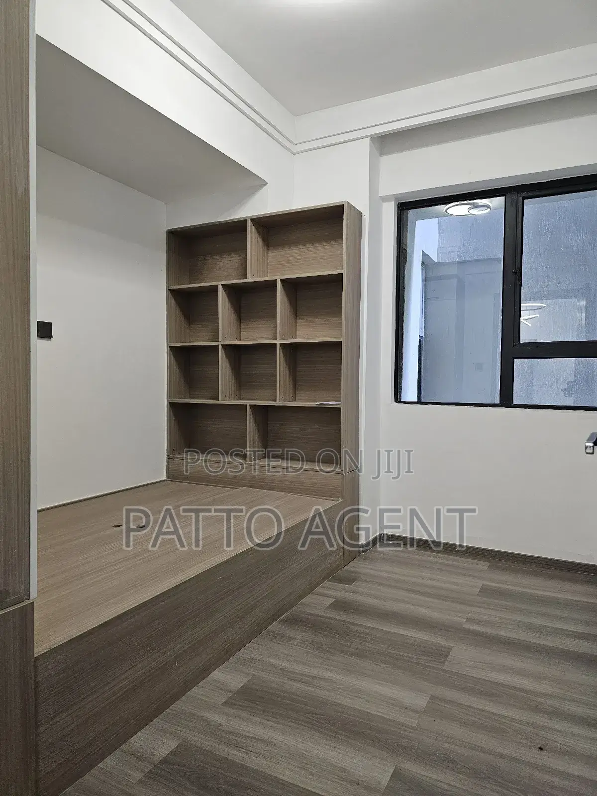 3bdrm Apartment in Lavington, Valley Arcade for sale
