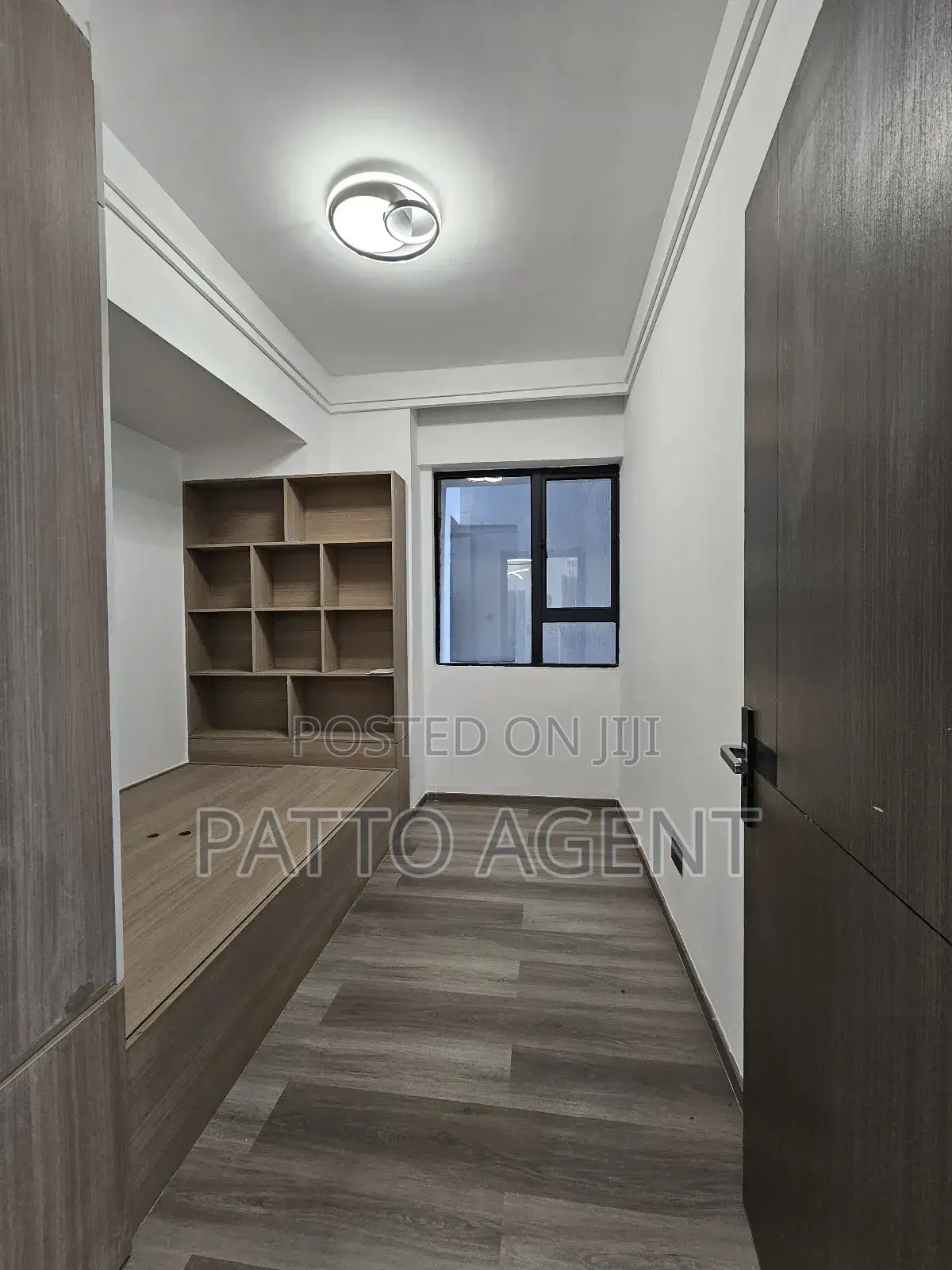 3bdrm Apartment in Lavington, Valley Arcade for sale