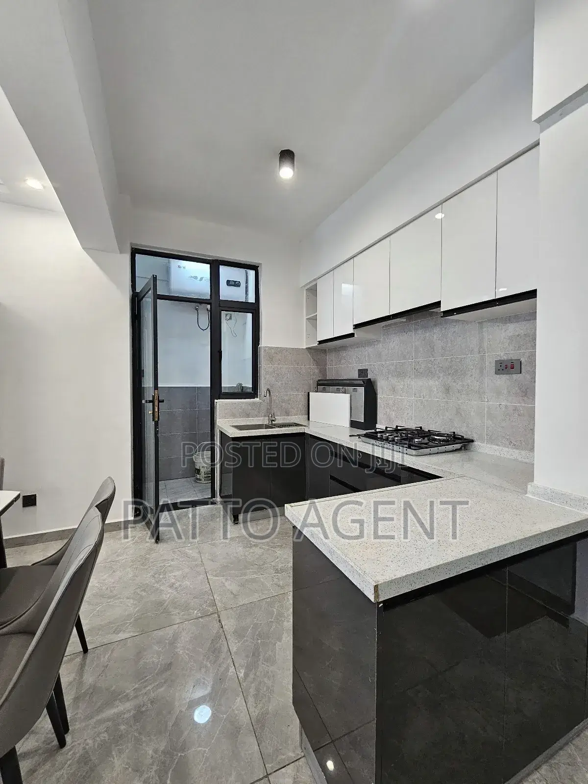 3bdrm Apartment in Lavington, Valley Arcade for sale