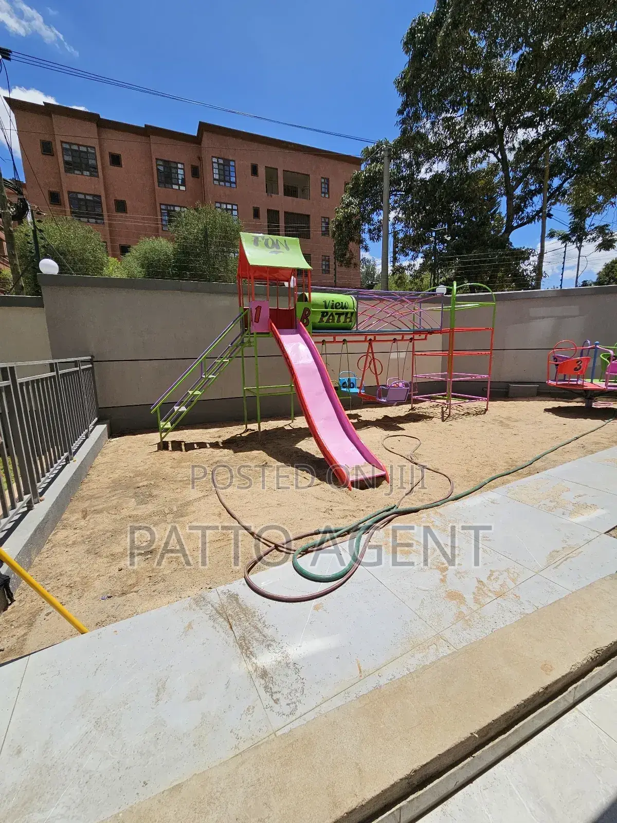 3bdrm Apartment in Lavington, Valley Arcade for sale