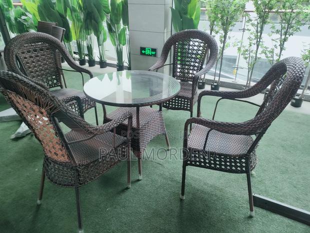 Vancounver Dining Set - main view