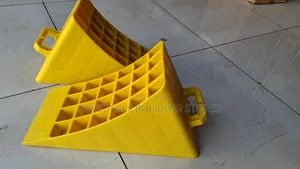 Plastic Wheel Chocks/Plastic Wheel Stoppers.
