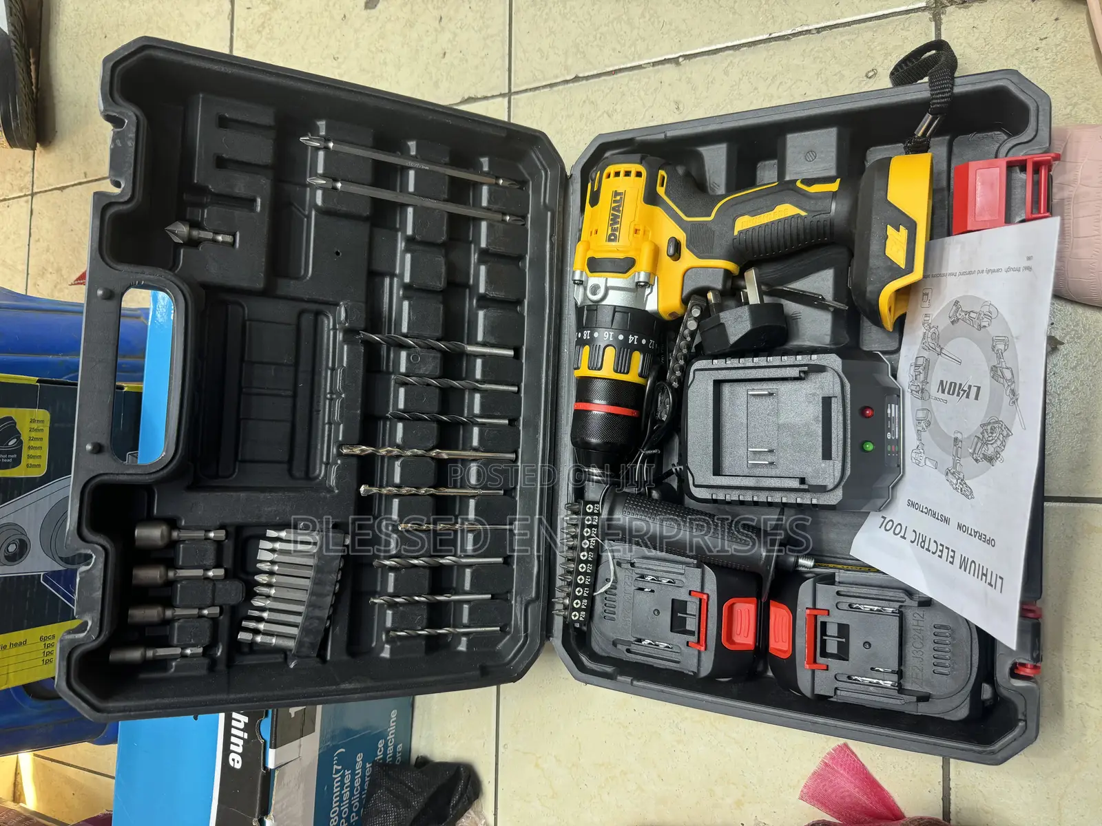 New Cordless Drill Dewalt/ Dewalt Cordless Drill