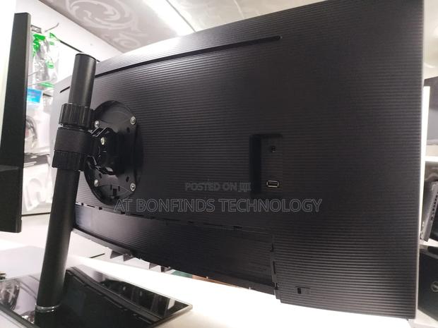 34 Inches Curved Monitor - thumbnail 3