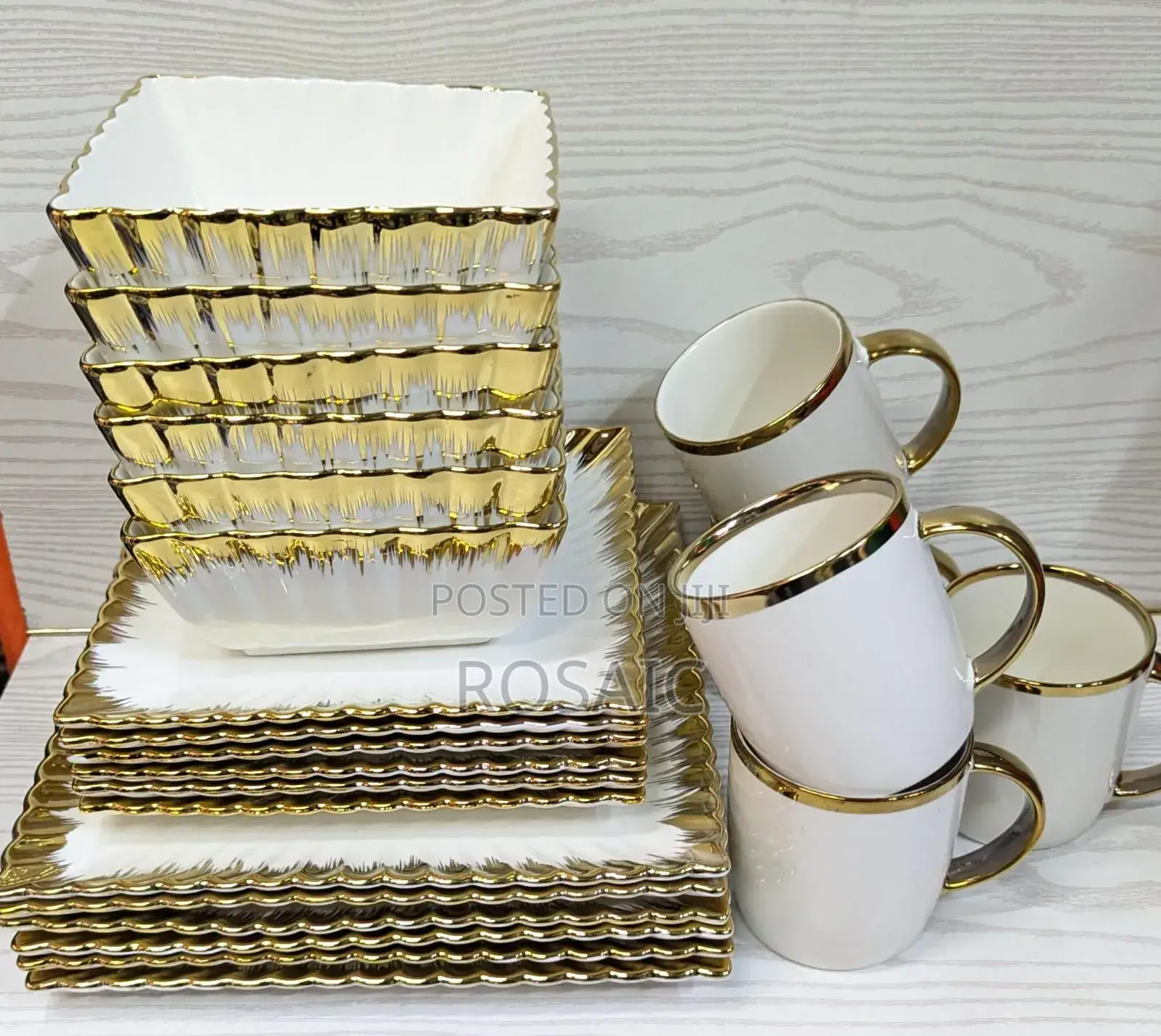 *24pcs Ceramic Squared Dinner Set With Gold Rim