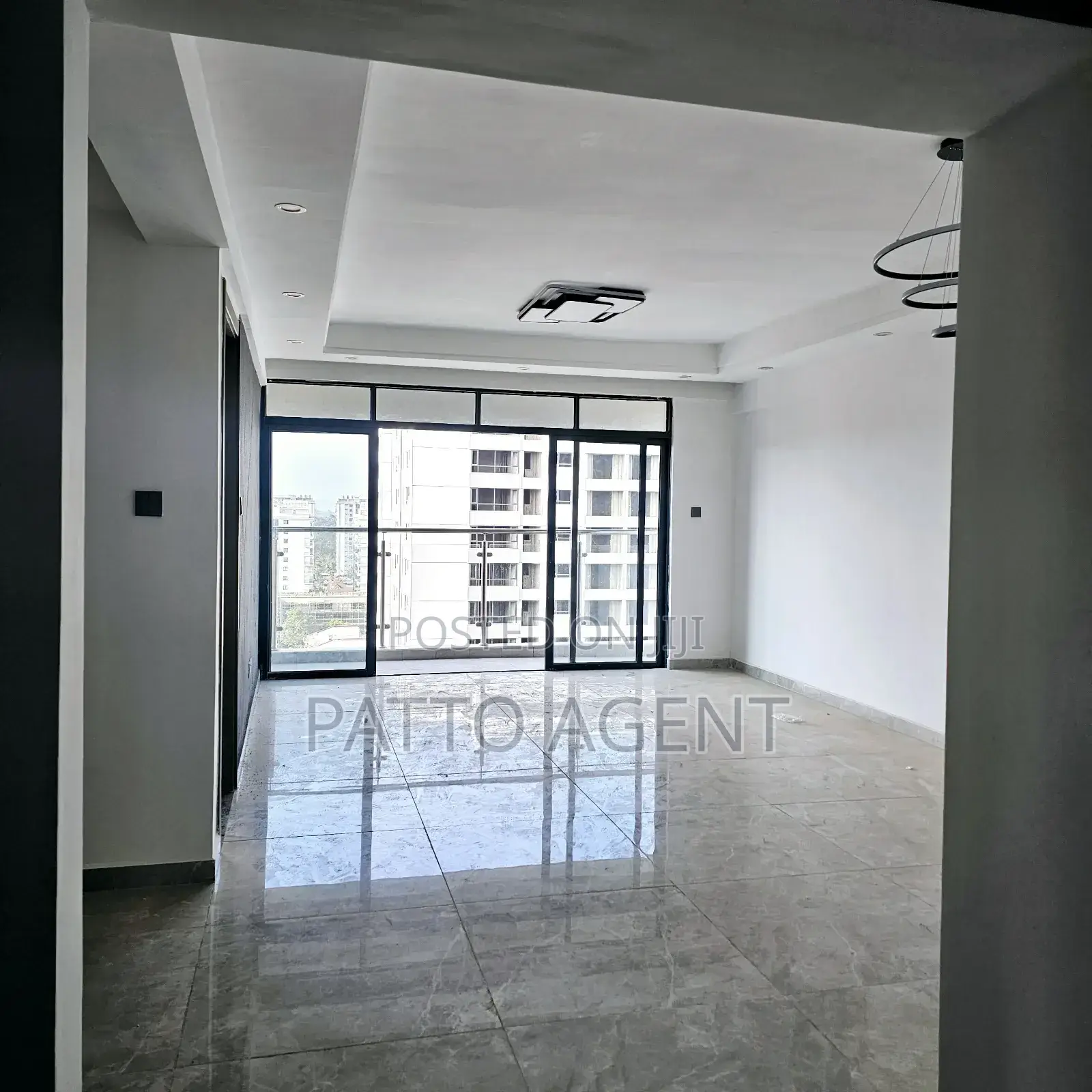 3bdrm Apartment in Valley Arcade, Lavington for sale
