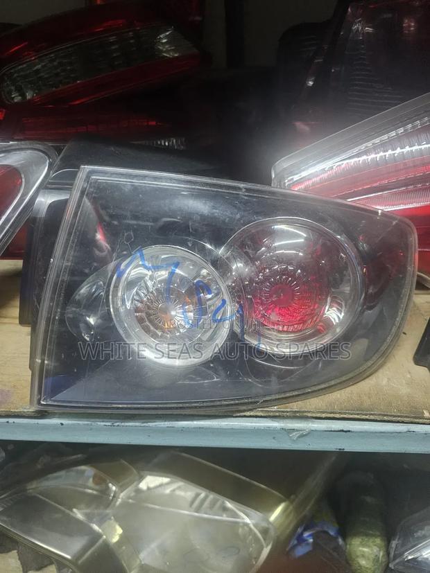 Taillight Mazda Akela 2005 Saloon