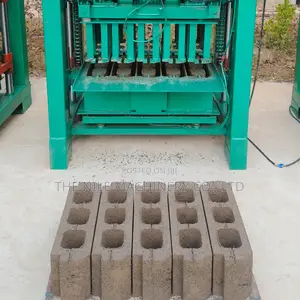 Free Mold Vibrated Hollow Brick Making Machine for Sale