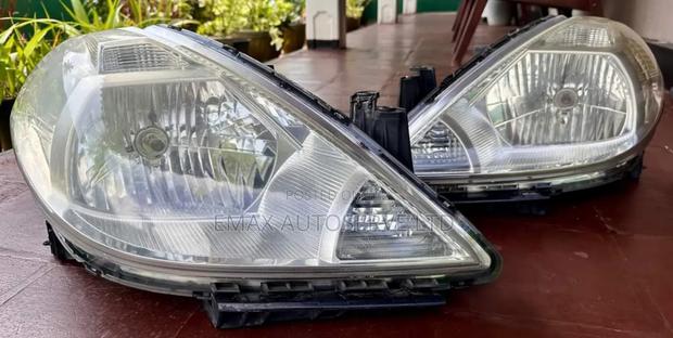 Headlight Nissan Tiida Non Xenon