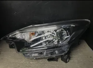 Headlight Nissan Note 2015 /2016