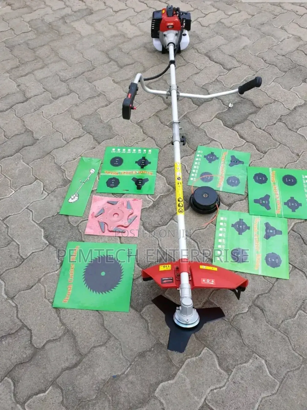 4 Stroke Brush Cutter With 8 Separate Blades