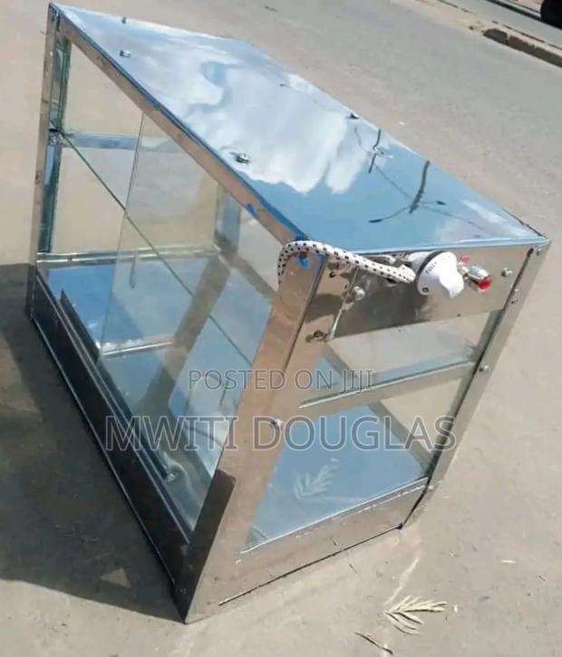 Shinny Stainless Steel Chips Wamer Display