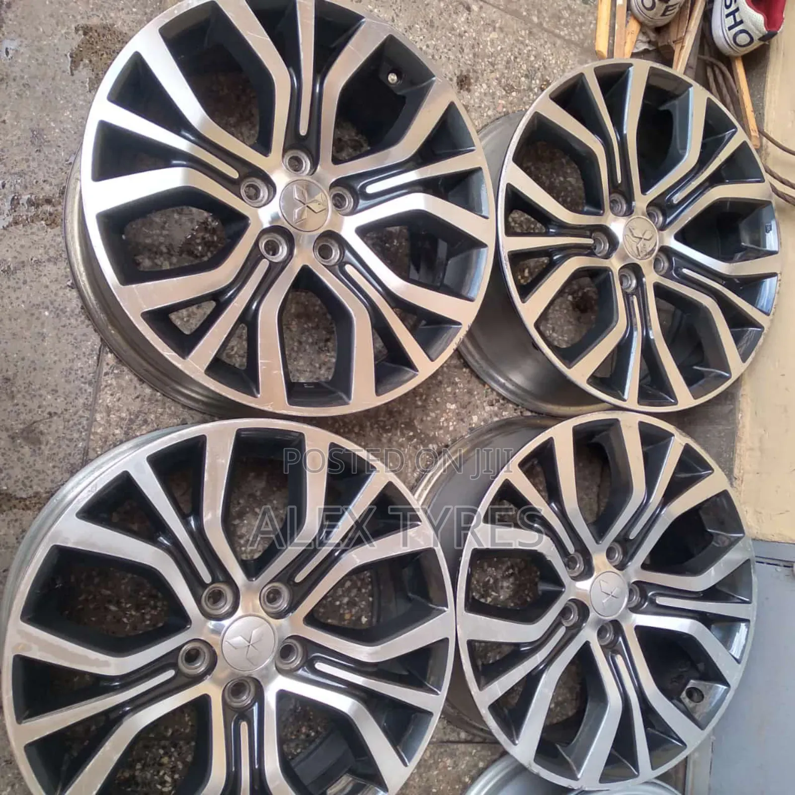 Size 18 Inches Outlander Car Rims Set
