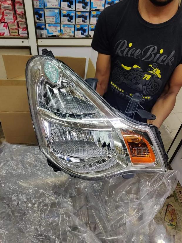 Headlight Nissan Bluebird Non Xenon