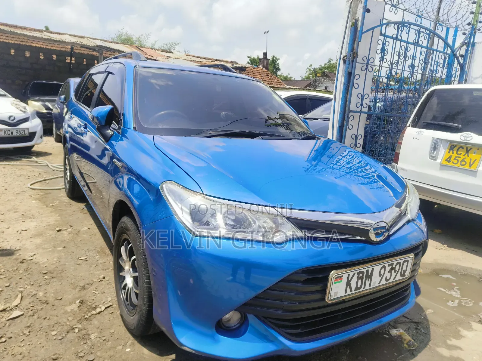 Toyota Corolla Fielder 2017 Blue