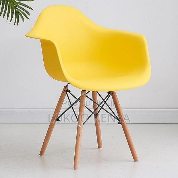 Low Back Chairs: Bistro Stylish Eames Study Chair