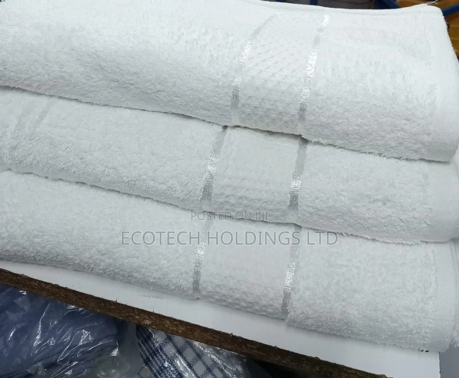 90 By 150 White Cotton  Towels Mv5