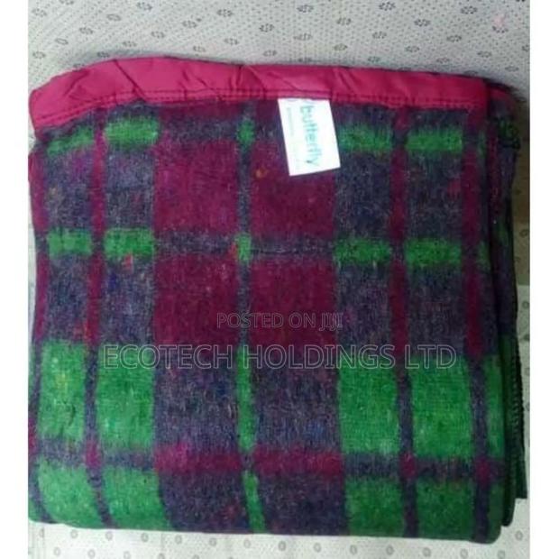 5 By 6 Heavy School Blanket Xc5t - main view