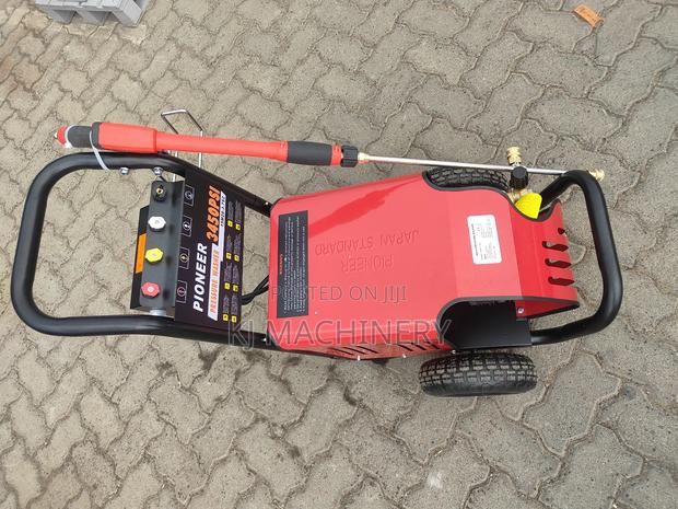 Pioneer High-Pressure Washer 3450psi.