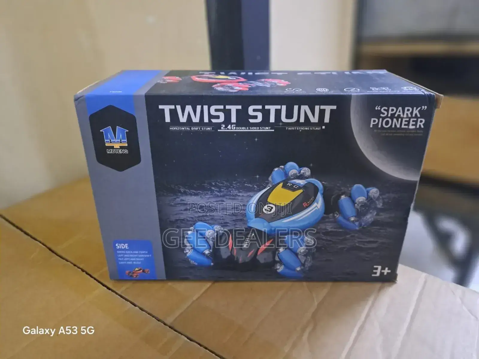 Rechargeable Twist Stunt Toy Car