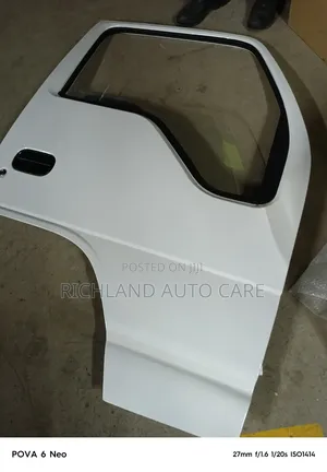 Isuzu 4.3 Front Door