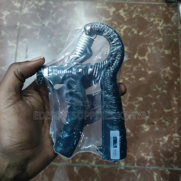 Adjustable Hand Grip With Counter, 60kg Hand Trainer - thumbnail 6