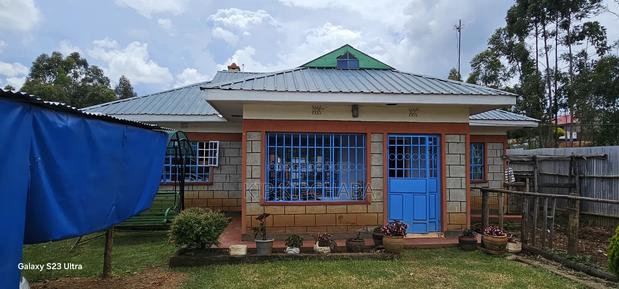 2bdrm House in Annex, Racecourse for sale