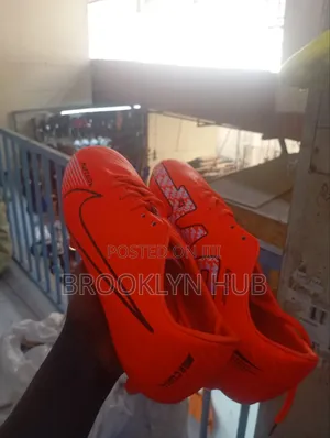 Nike Mercurial Soccer Boots Sizes( 38-45)