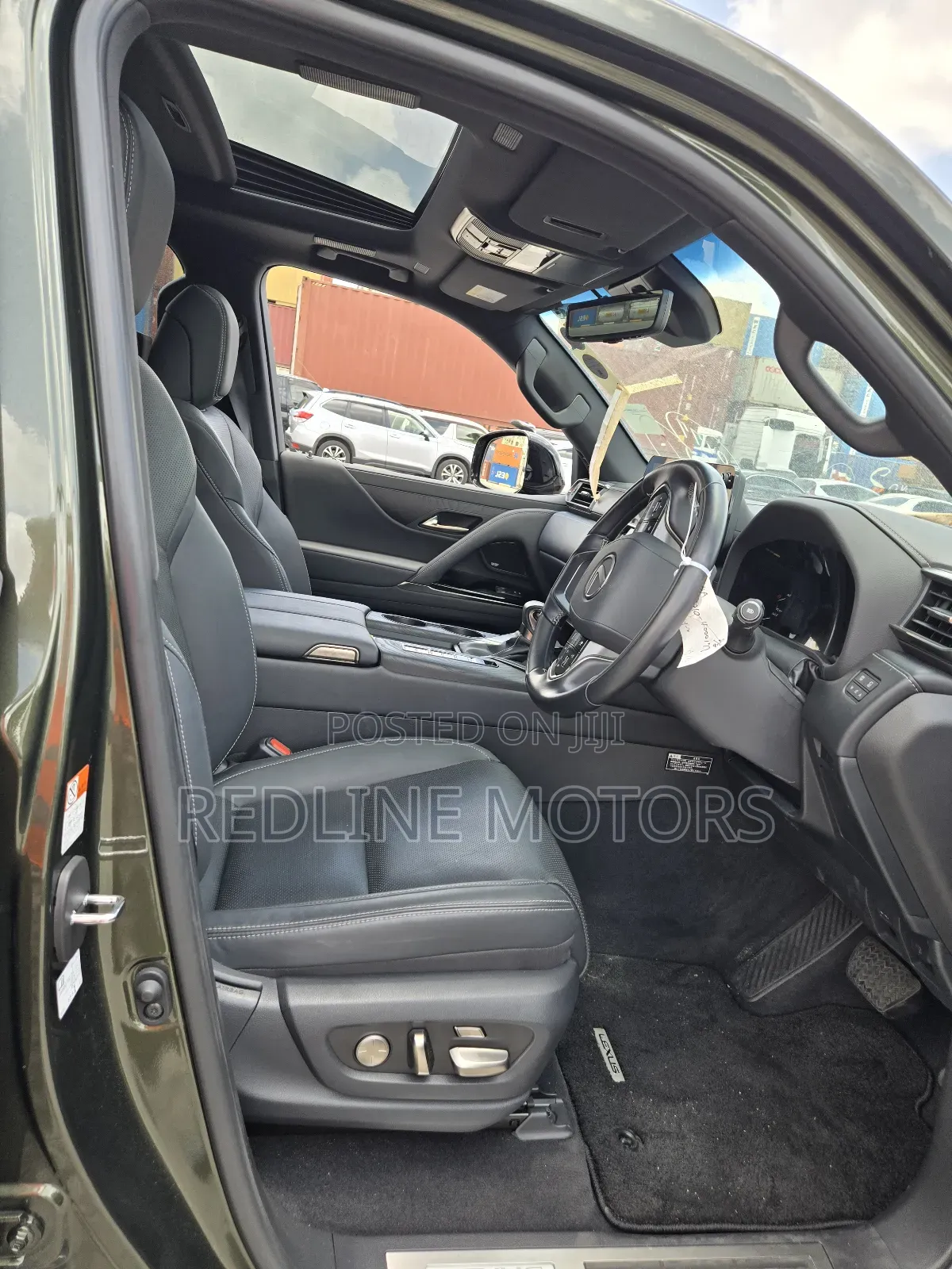 Lexus LX 2023 Green