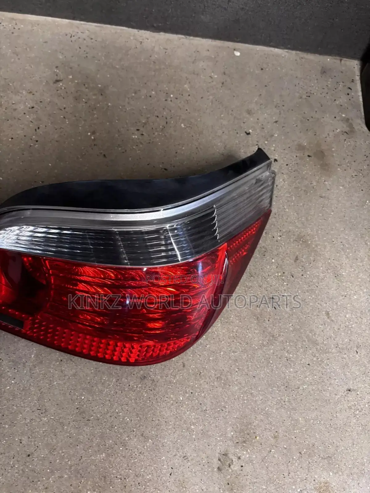 Genuine BMW E60 5-Series Rear Tail Light Set Oem 204-2010