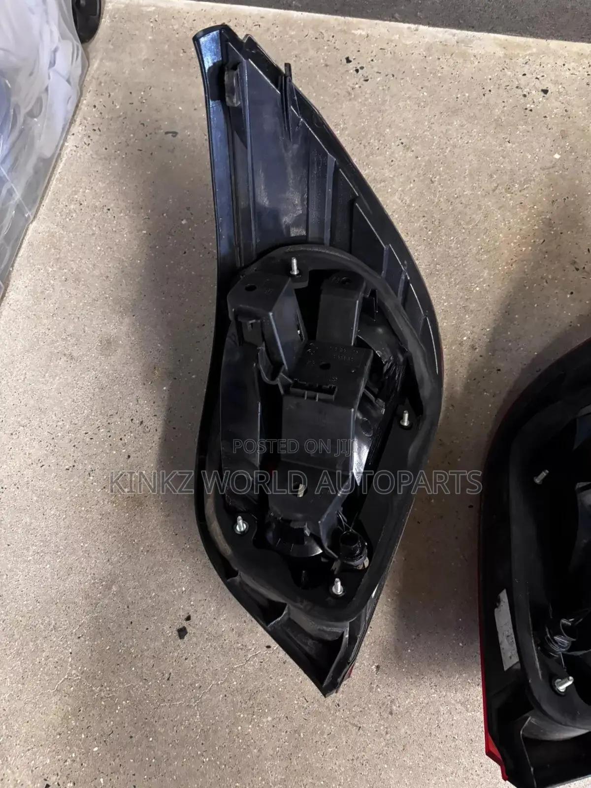 Genuine BMW E60 5-Series Rear Tail Light Set Oem 204-2010