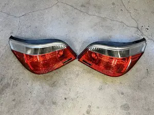 Genuine BMW E60 5-Series Rear Tail Light Set Oem 204-2010