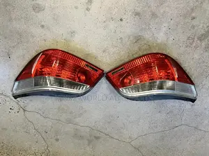 Genuine BMW E60 5-Series Rear Tail Light Set Oem 204-2010