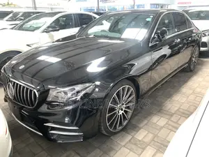 Mercedes-Benz E220 2017 Black