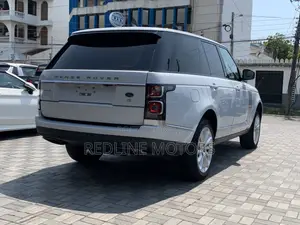 Land Rover Range Rover Vogue 2018 White