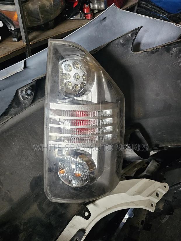 Taillight Voxy 2008