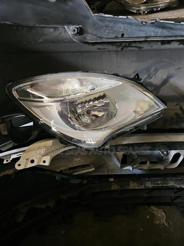 Headlight Solio 2010