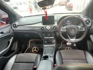 Mercedes-Benz B-Class Base B 250e 2016 Red
