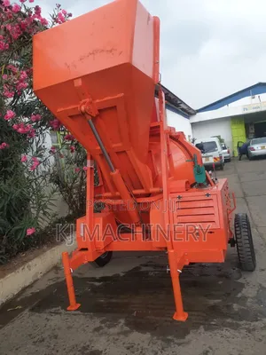 Self-Loading Concrete Mixer 560litres Diesel Propelled.