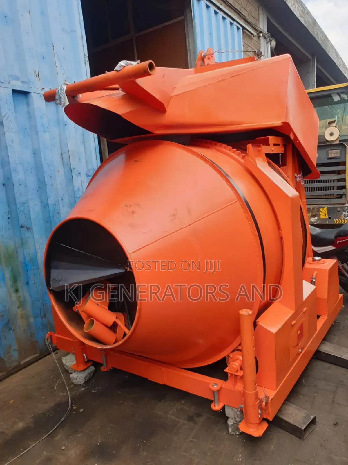 Diesel Powered Self Loader (Mixer 560l).